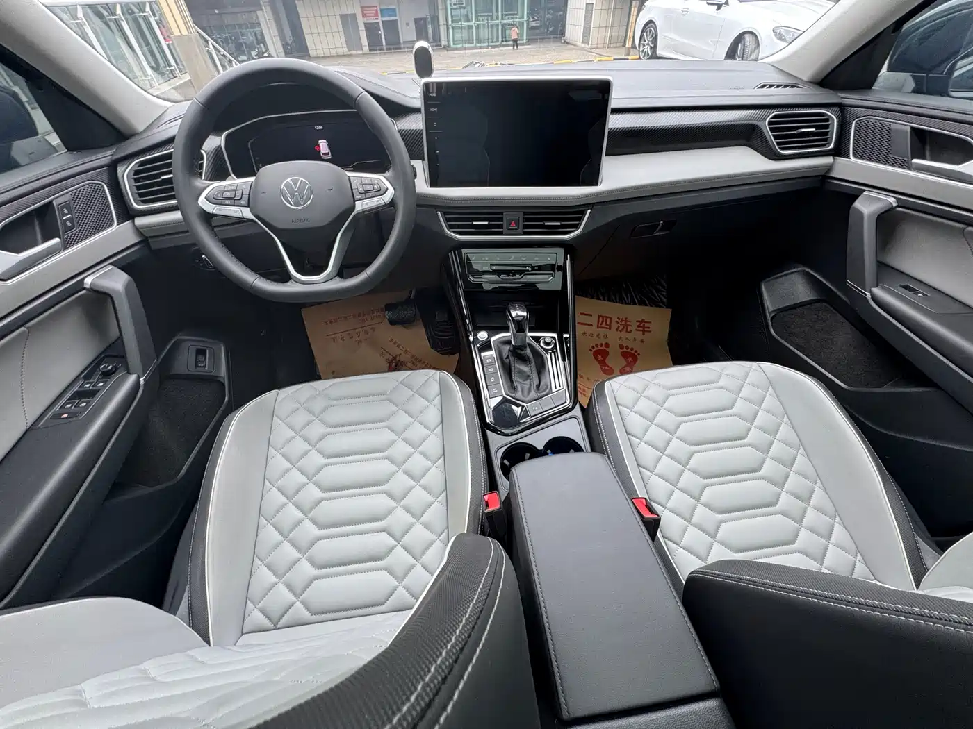 Volkswagen Tayron 2023 280TSI 2WD Luxury Plus Advanced Edition фото 6