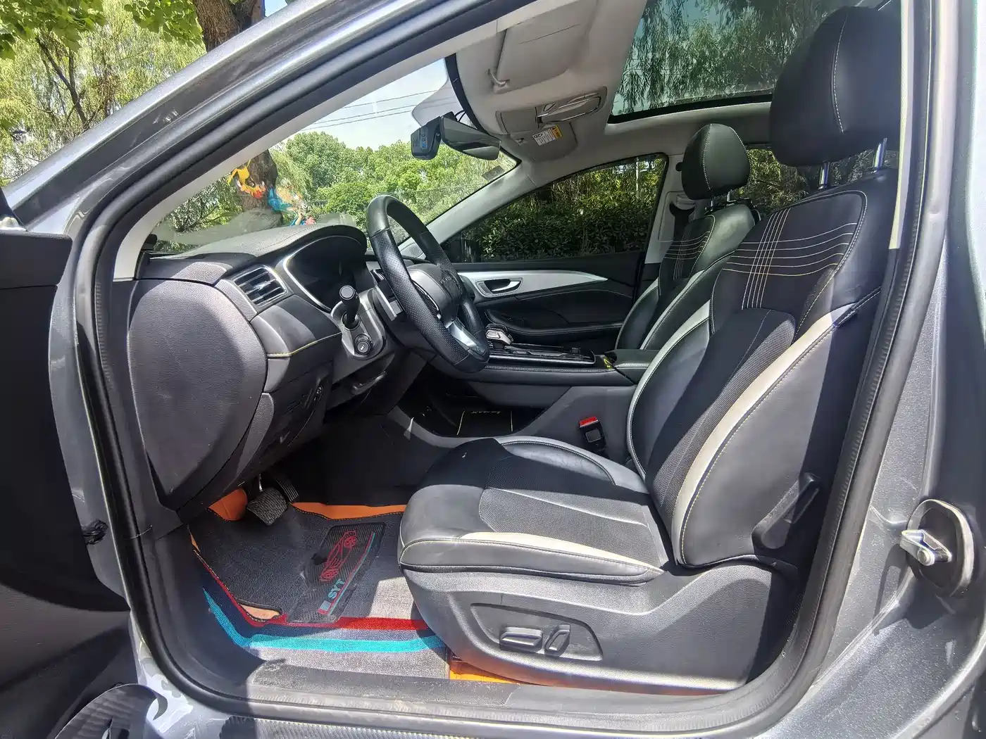 Roewe i6 MAX 2022 2020 300TGI Auto Cool Panoramic Sunroof Edition