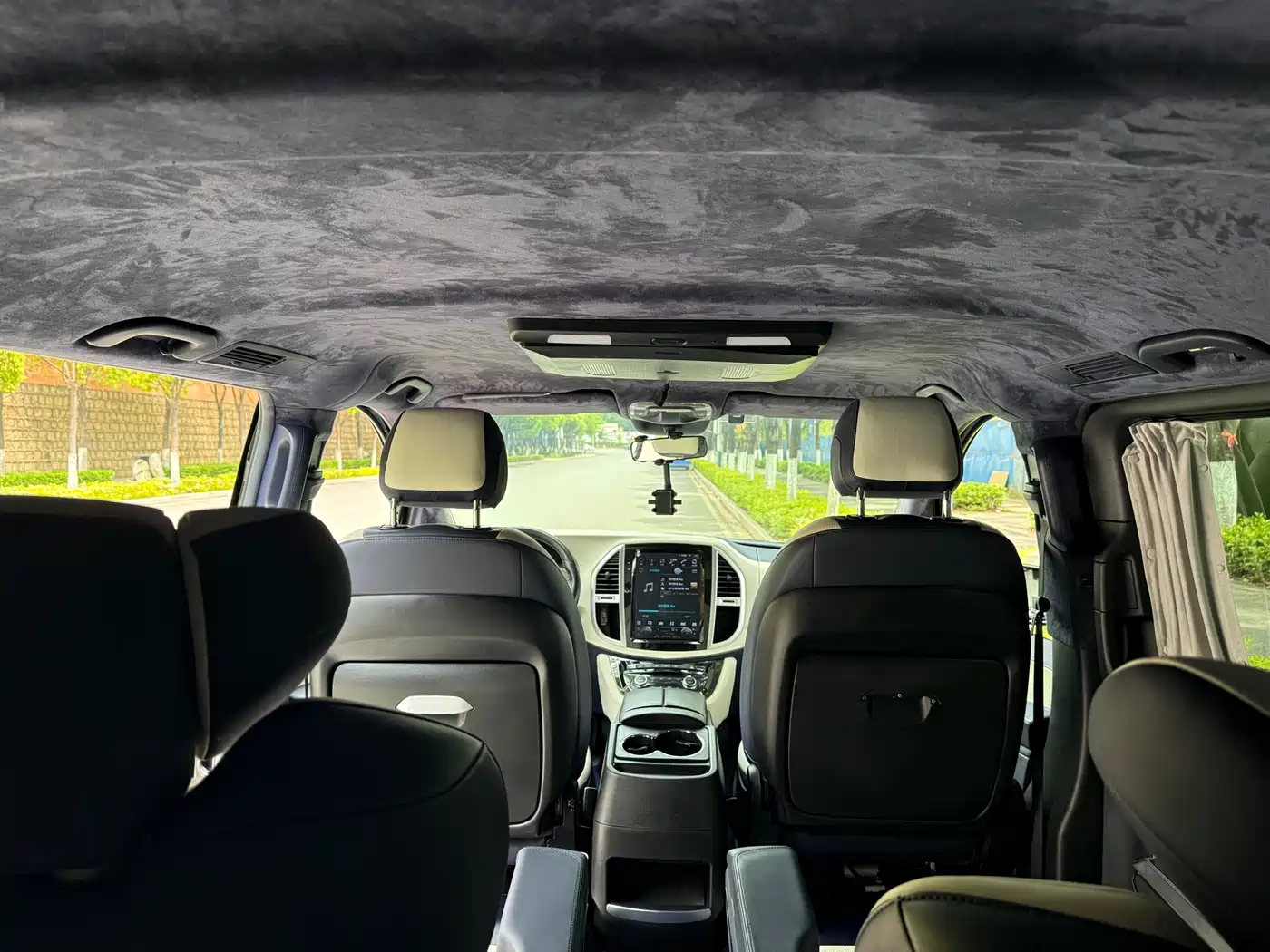 Mercedes-Benz Vito 2021 2.0T Elite 7-Seater фото 15