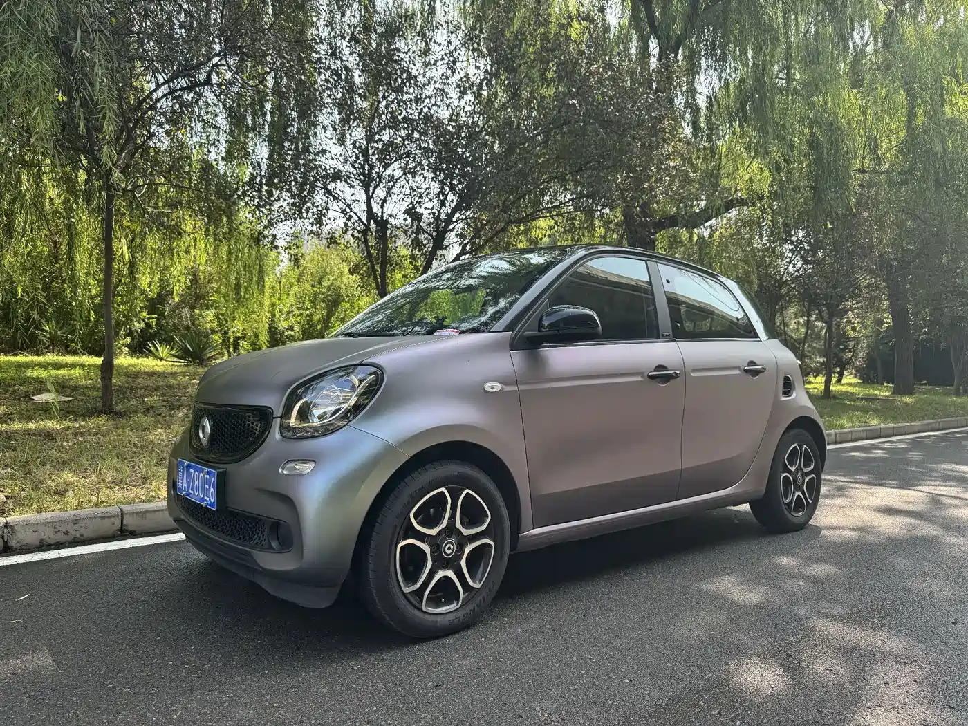 smart forfour 2016 2016 Model 0.9T 66kW Pioneer Edition