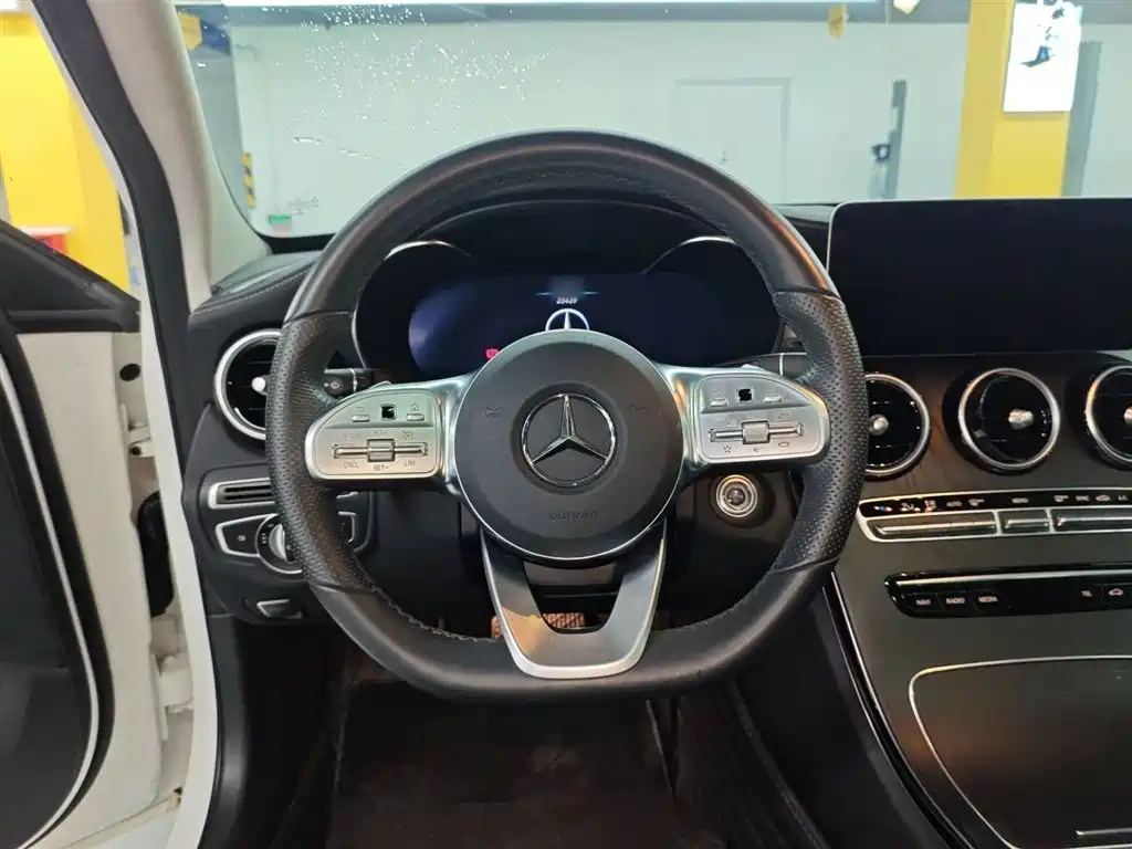 MERCEDES-BENZ CLASS C