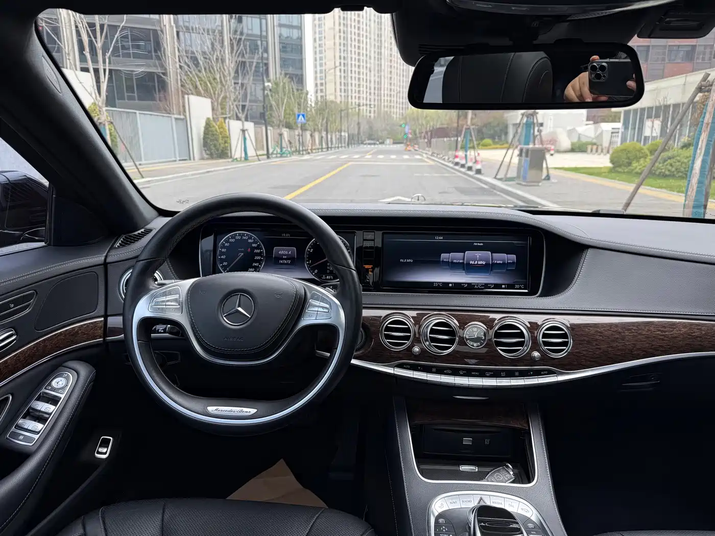 Mercedes-Benz S-Class 2017 S 320 L Business Upgrade Edition фото 12