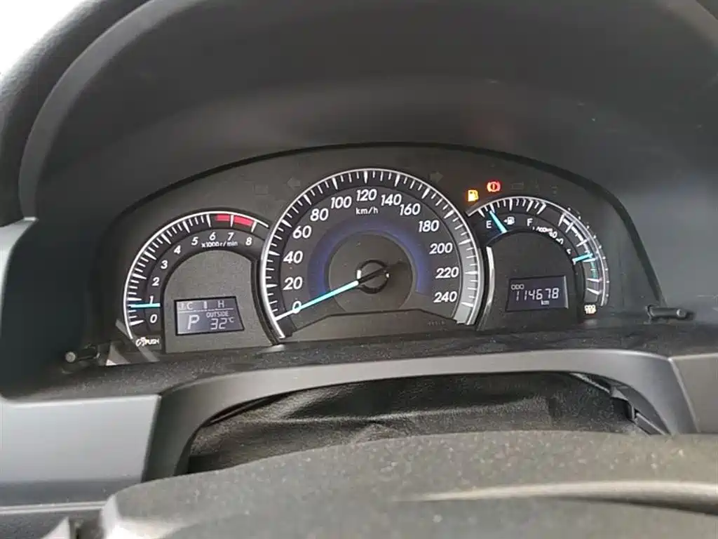 Toyota Camry 2015 2.5G Luxury Navigation Edition фото 11