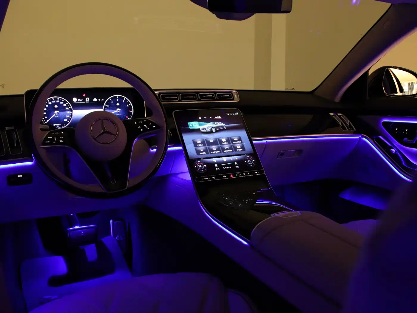 Mercedes-Benz Maybach S-Class 2025 Model S 480 4MATIC фото 28
