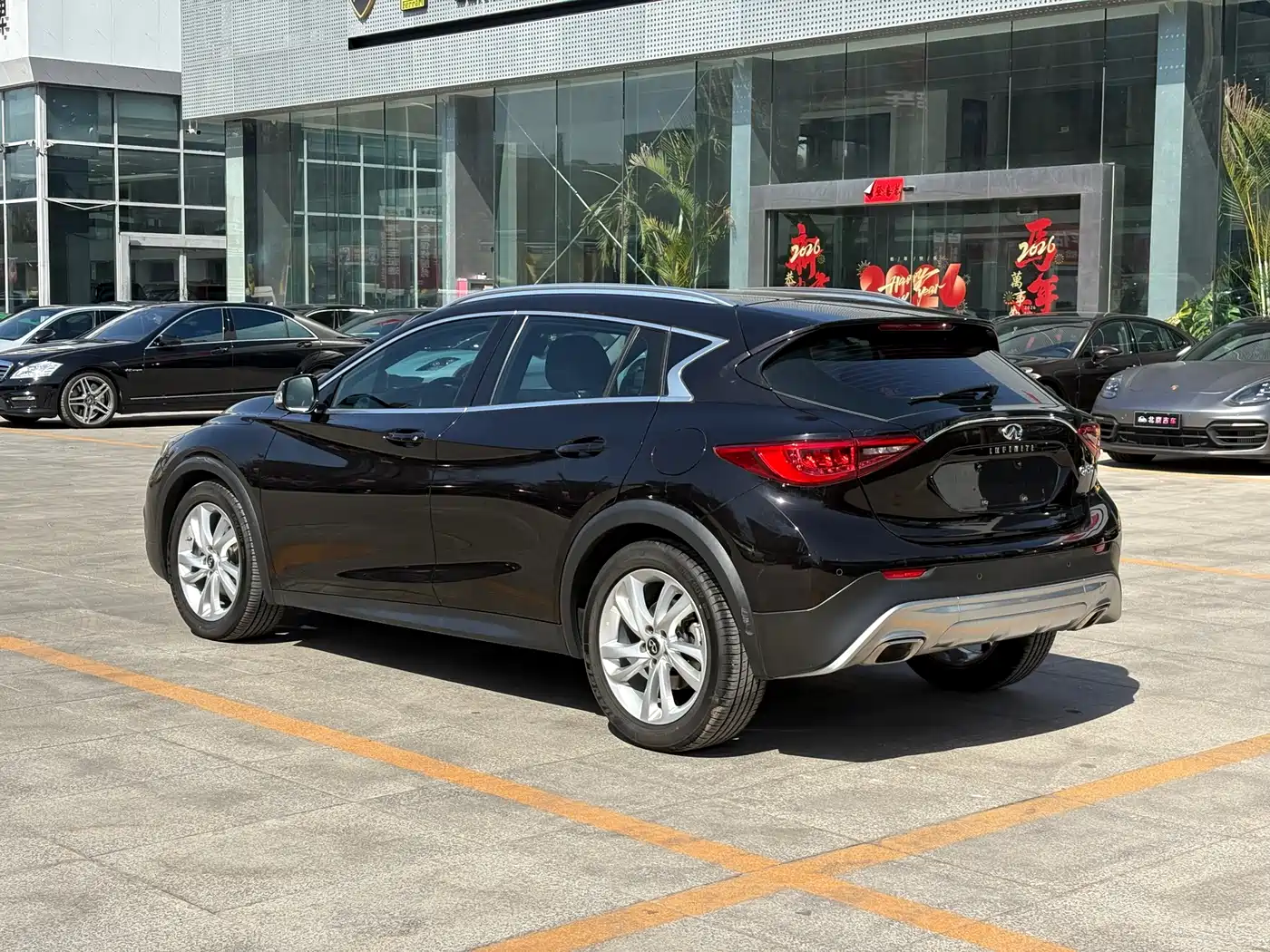 Infiniti QX30 2017 2017 1.6T 2WD Fashion Edition