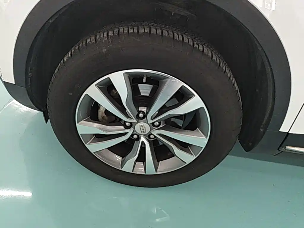Geely Boyue 2016 2016 2.0L Manual Smart·Style Edition