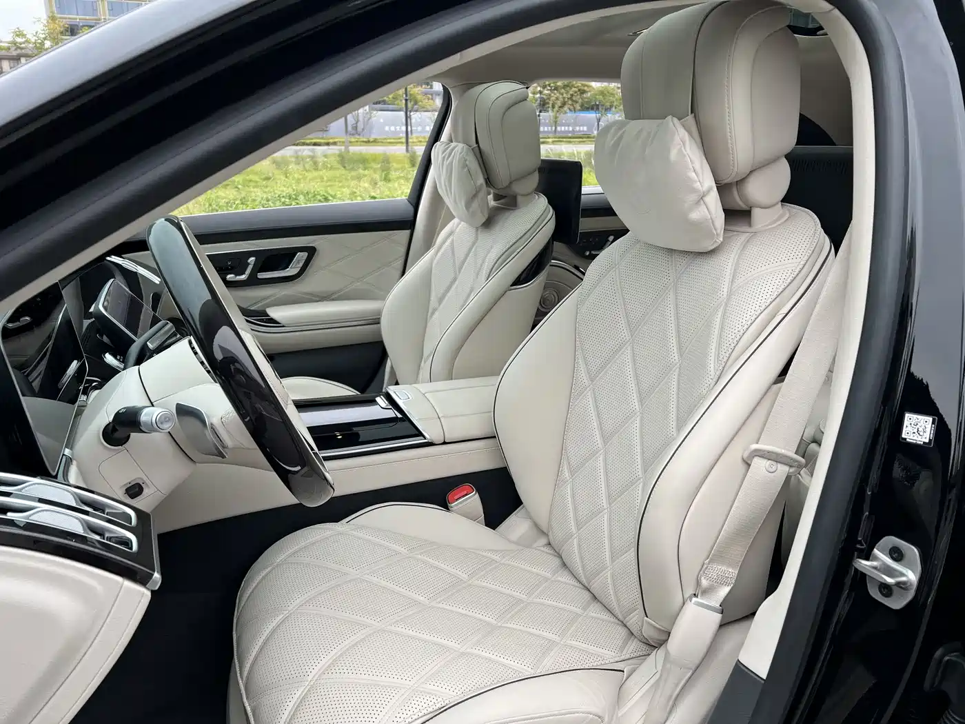 Mercedes-Benz Maybach S-Class 2025 Model S 480 4MATIC фото 13