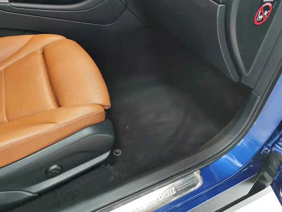 Mercedes-Benz GLC Coupe 2023 2022 GLC 260 4MATIC Coupe SUV