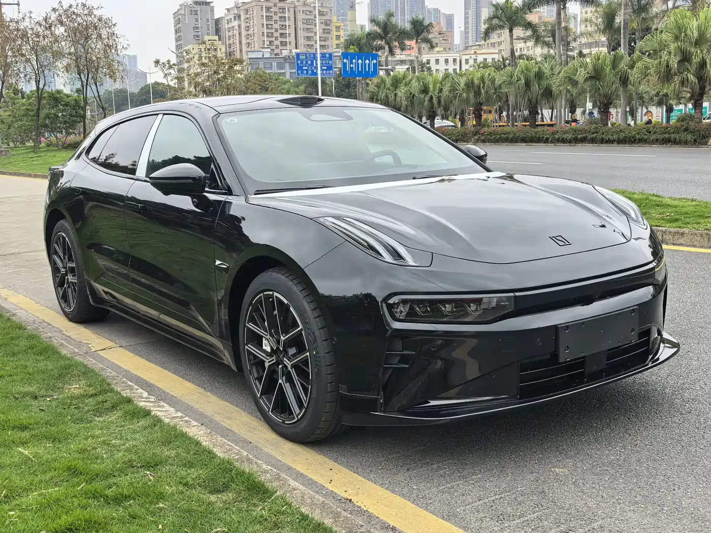 ZEEKR EXTREME KRYPTON 001