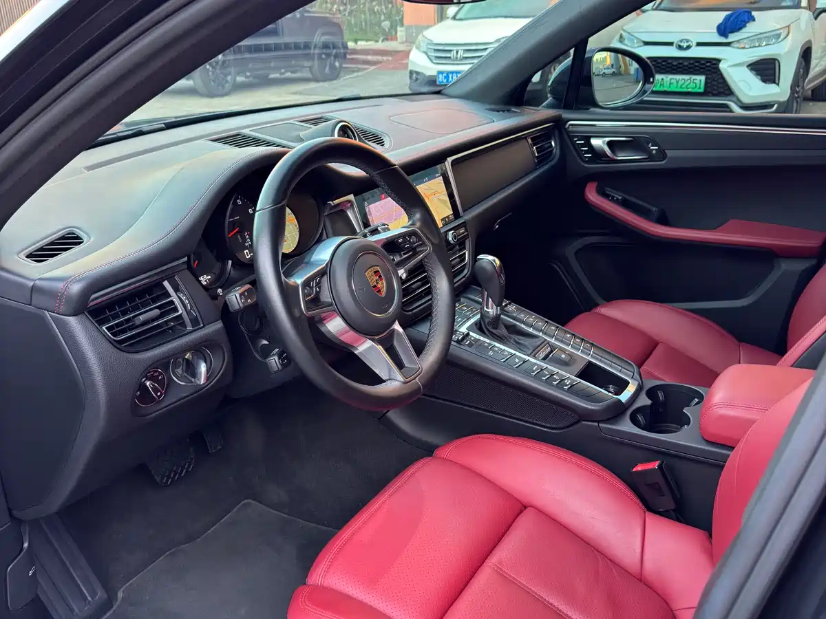 Porsche Macan 2021 Macan 2.0T фото 18