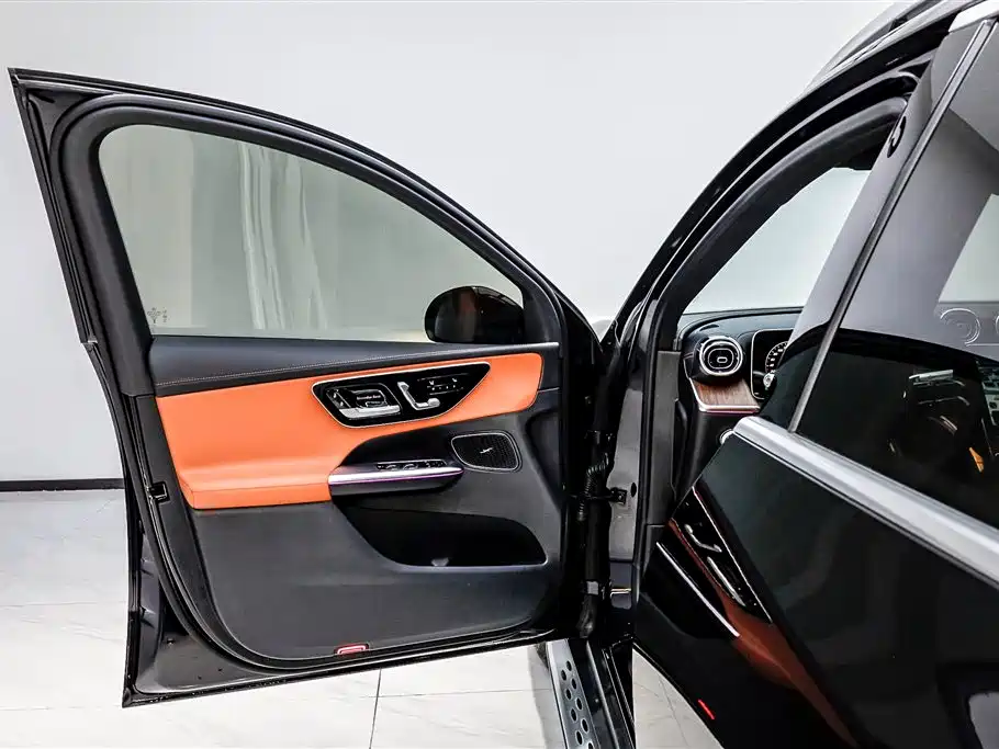 Mercedes-Benz GLC 2024 Facelift GLC 300 L 4MATIC Sport 5-seater фото 8