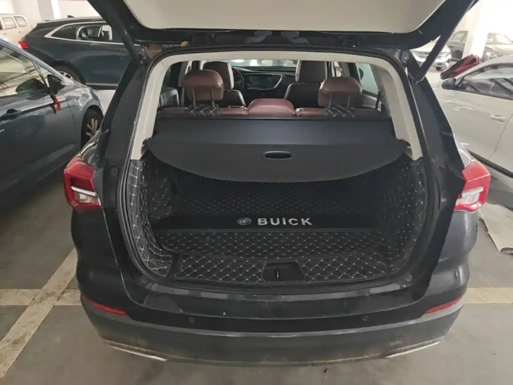 Photo 19 - Buick Envision Plus