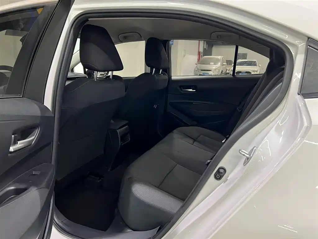 Toyota Corolla 2021 TNGA 1.5L CVT Pioneer Edition фото 10