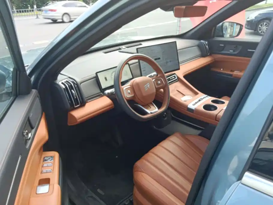 Jetour X70L 2025 2025 2.0T Automatic Flagship 7-Seater