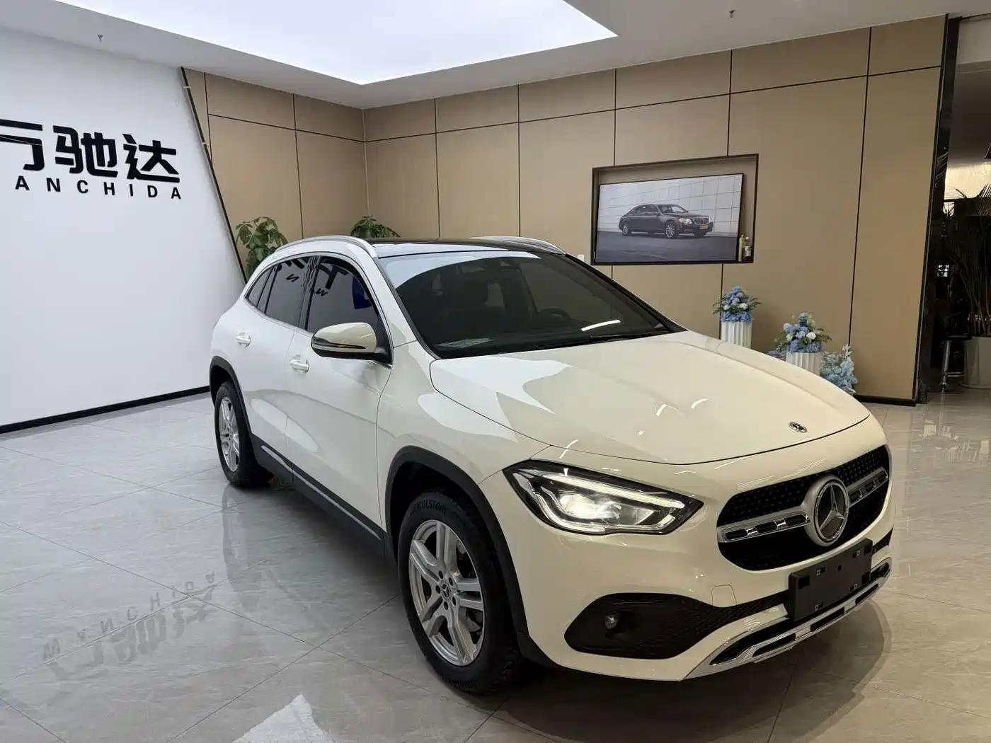 Mercedes-Benz GLA 2023 2023 GLA 200