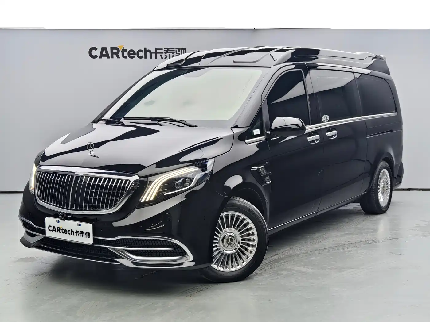 Mercedes-Benz Vito 2023 2.0T Business 7-Seater