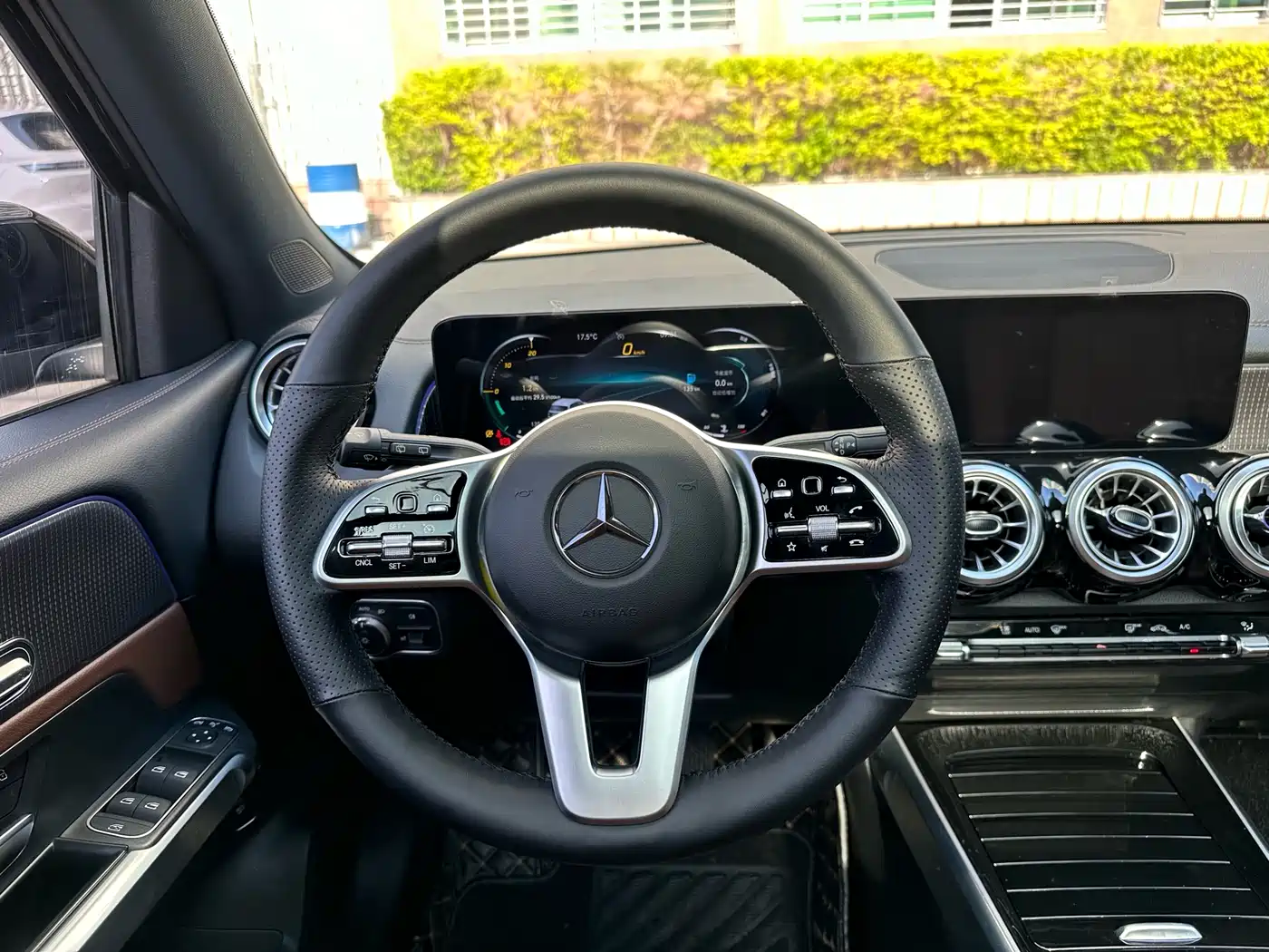 Mercedes-Benz GLB 2022 Facelift GLB 200 Fashion Style фото 19