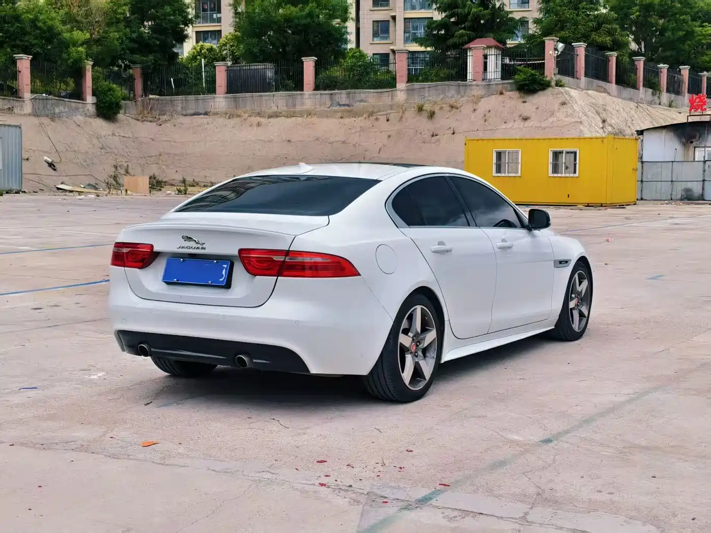 Jaguar XE 2016 2015 2.0T 200PS R-Sport