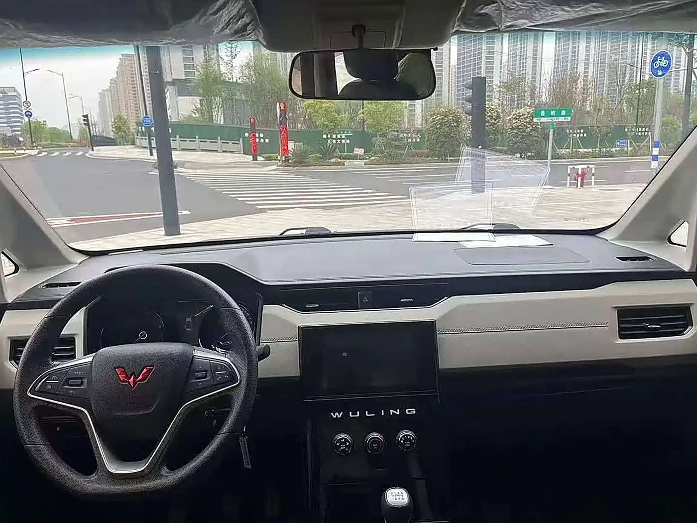 Wuling Motors Wuling Journey 2022 2021 1.5T Manual Luxury Edition