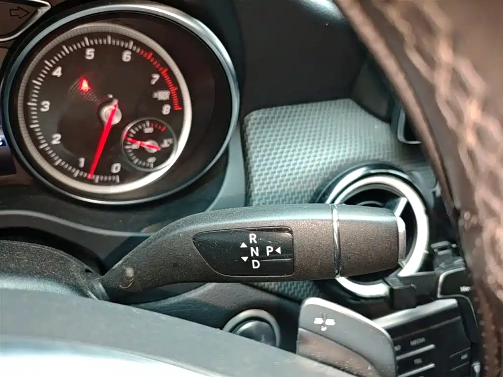Mercedes-Benz GLA 2019 GLA 200 Fashion фото 14