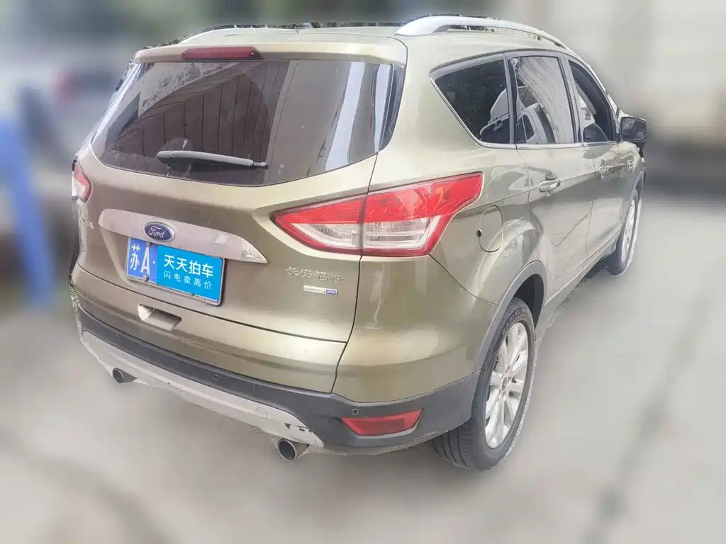 Фото 2 - Ford Kuga