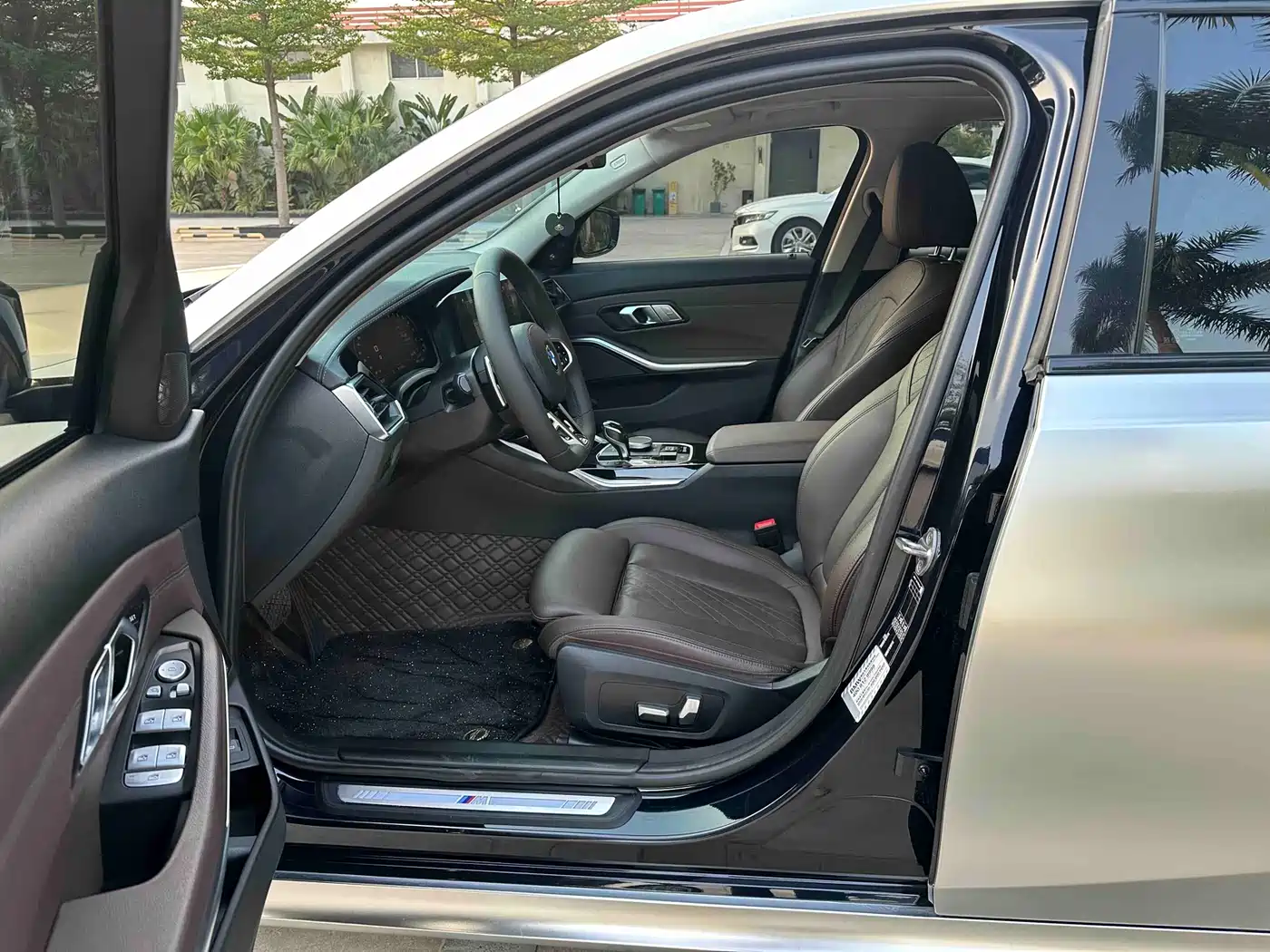 BMW 3 Series 2022 325Li M Sport Shadow Edition фото 4