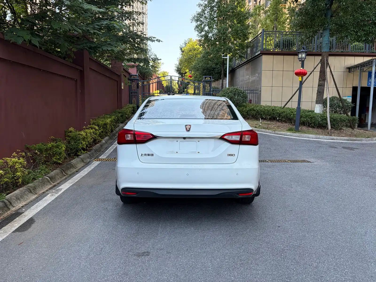 Фото 8 - Roewe 360