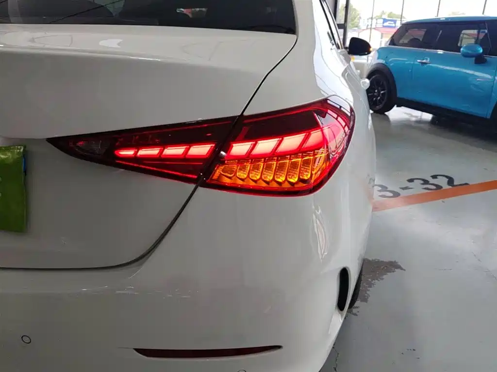 Mercedes-Benz C-Class 2025 Facelift C 200 L Sport Edition фото 8