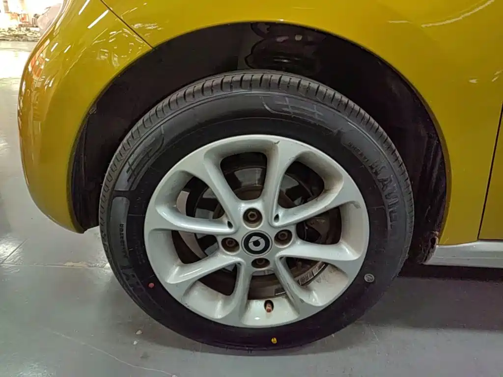 smart forfour 2017 2016 1.0L 52kW Agile Edition