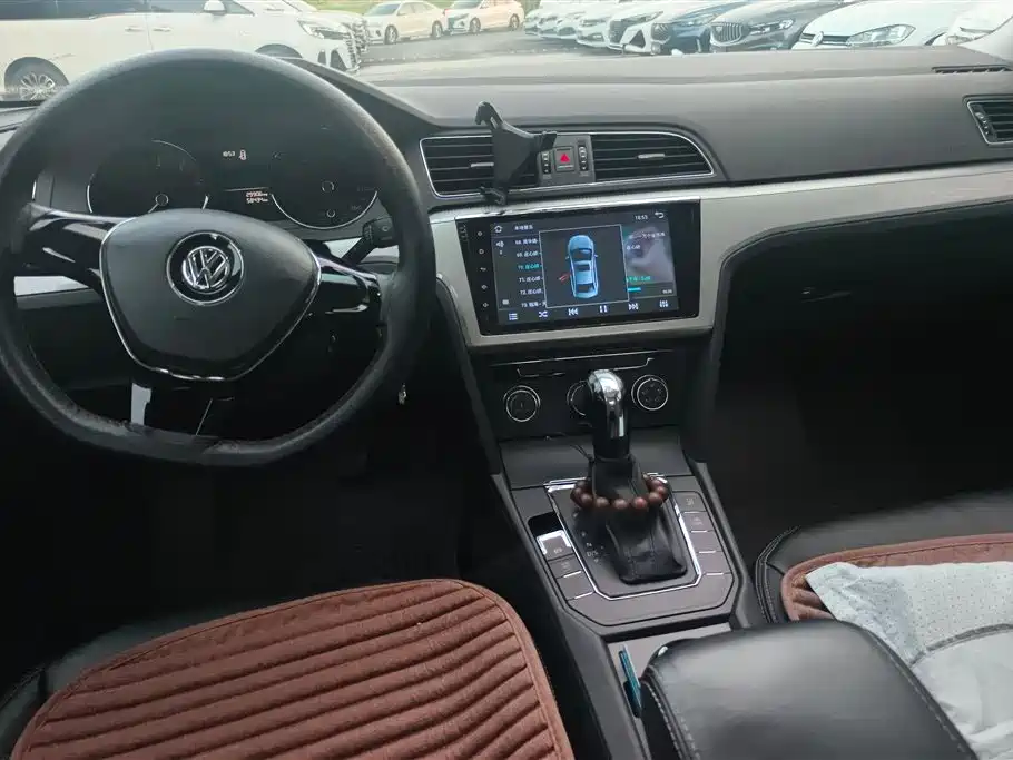 Volkswagen Lamando 2017 230TSI DSG Trend Edition фото 12