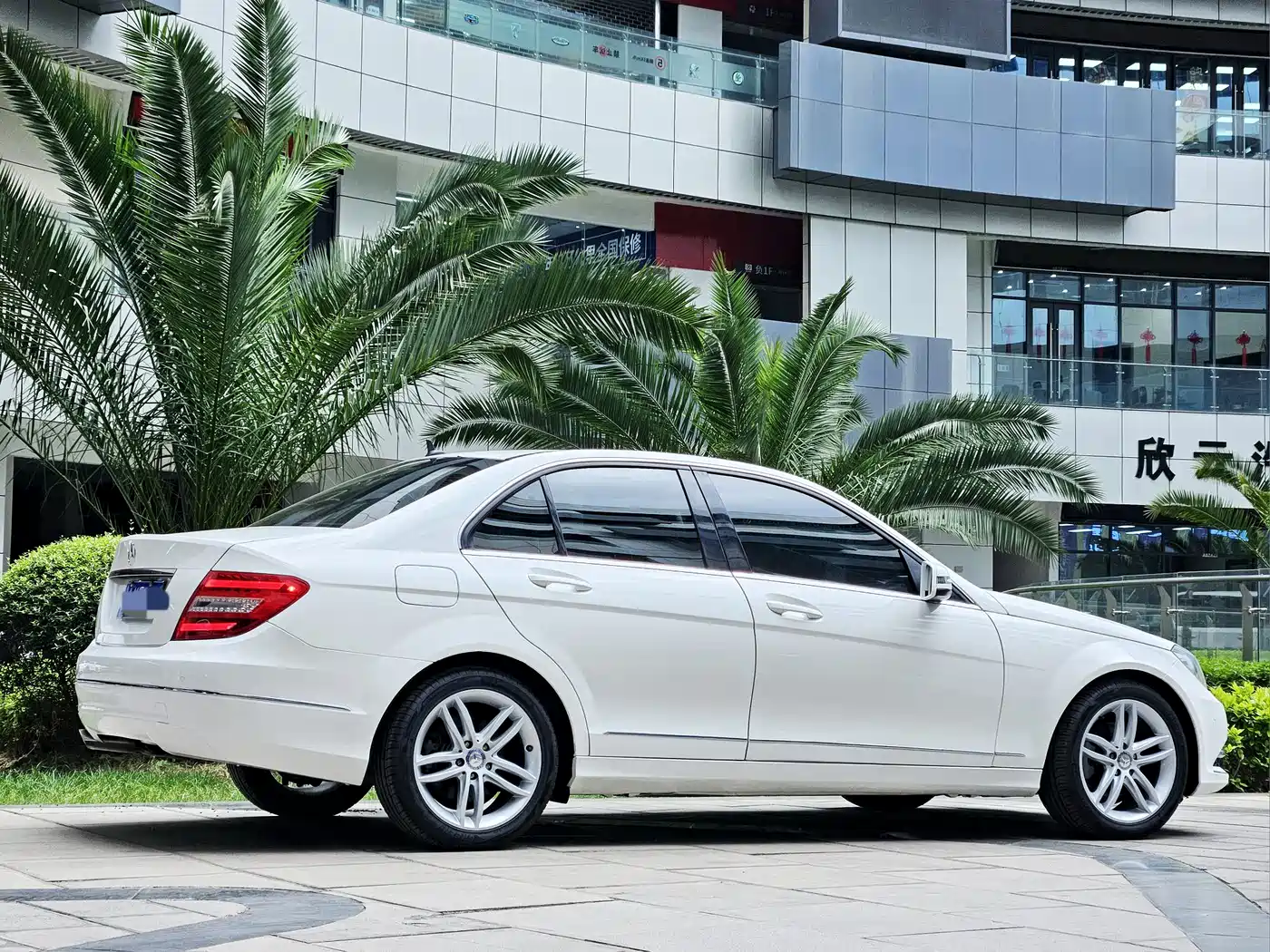 Mercedes-Benz C-Class 2013 C 260 CGI Fashion Edition фото 5
