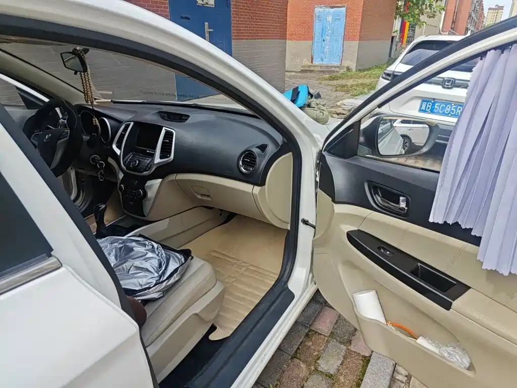 Changan Eado 2014 2014 1.6L Manual Luxury