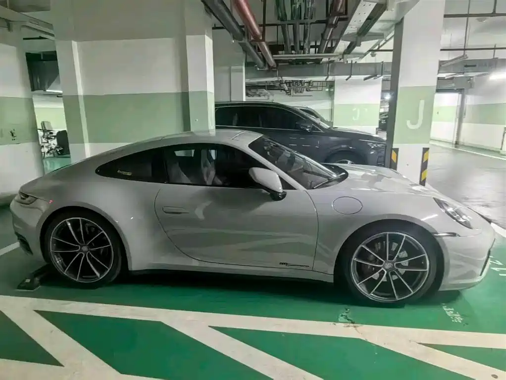 Porsche 911 2023 Carrera 3.0T фото 3