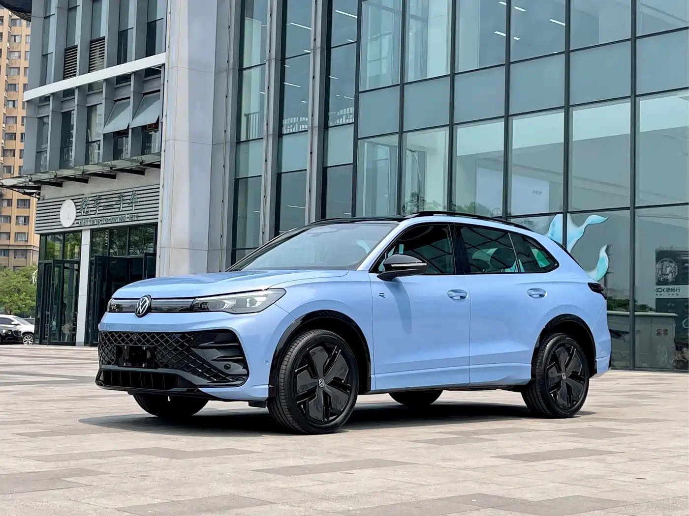 Volkswagen Tiguan L 2024 PRO 380TSI 4WD R-Line Premium Edition