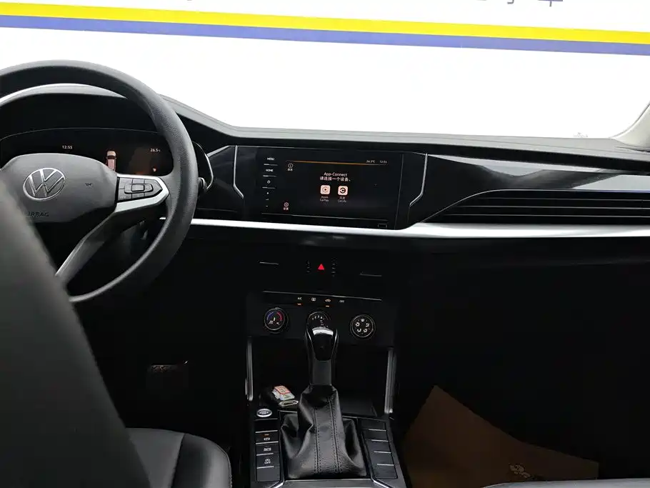 Volkswagen Passat 2025 Outstanding 280TSI Business Edition фото 13