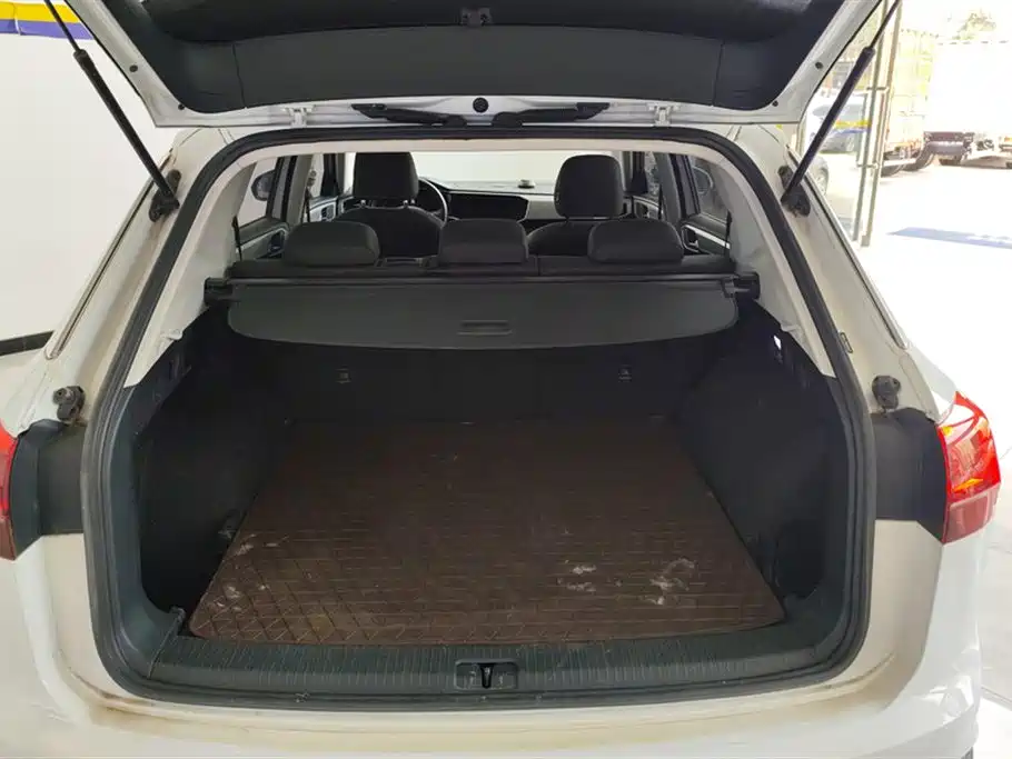 Volkswagen Tayron 2020 330TSI 2WD Luxury Smart Edition фото 4