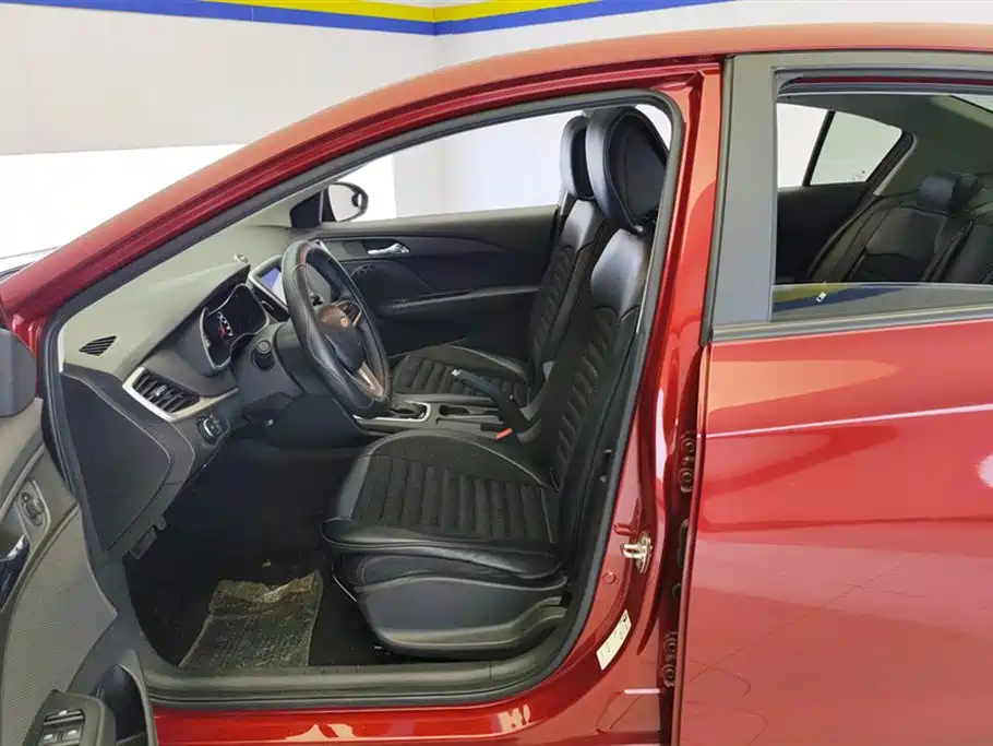 Chevrolet Cavalier 2019 320 Automatic Joy Edition фото 9