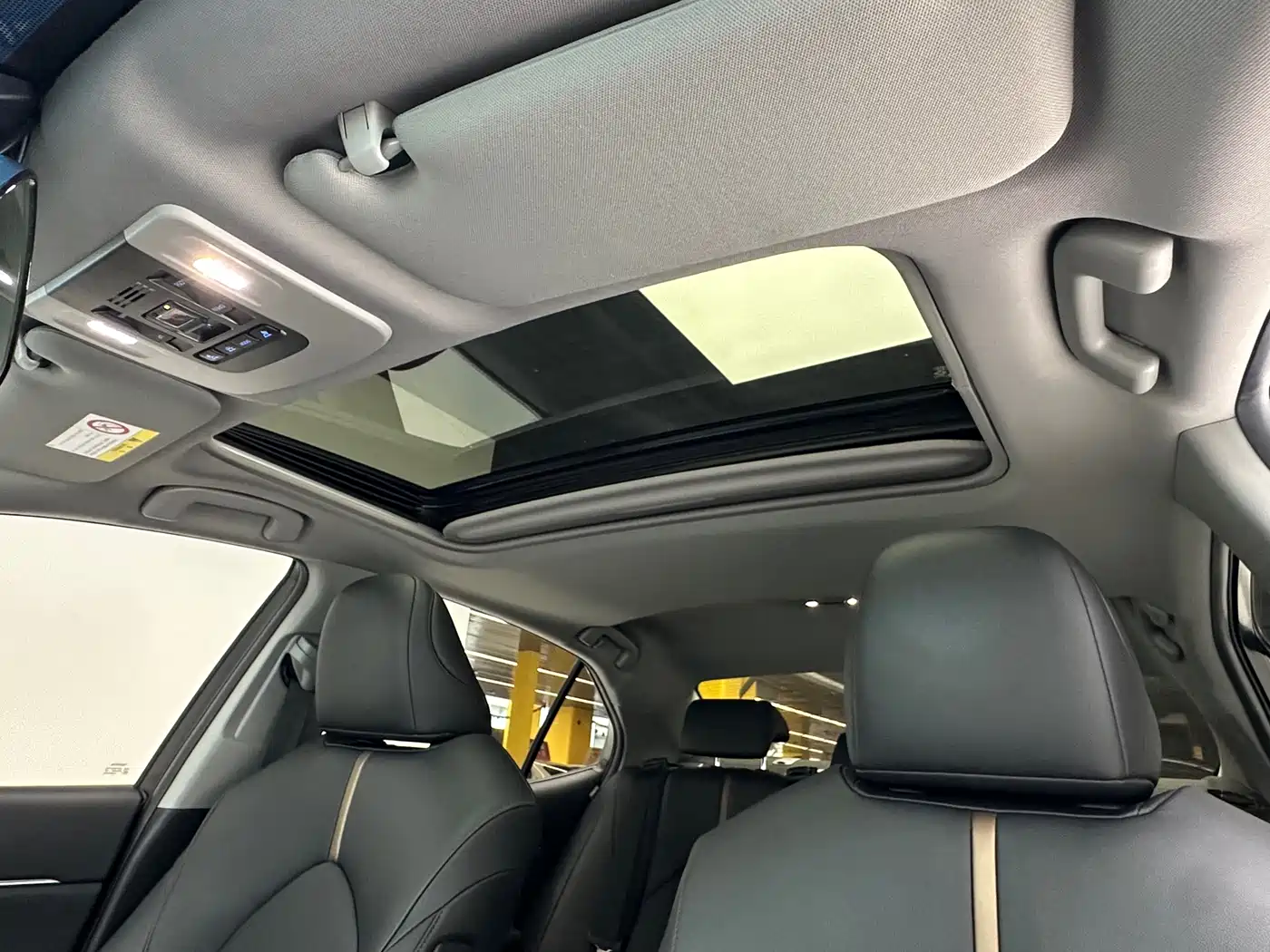 Toyota Camry 2021 2.0G Luxury Edition фото 20