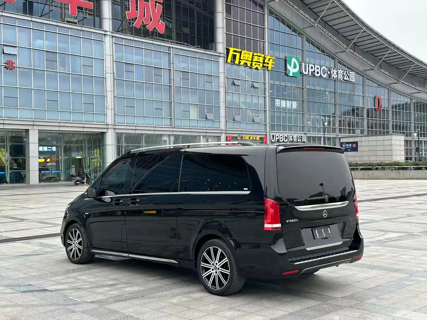 MERCEDES-BENZ V CLASS