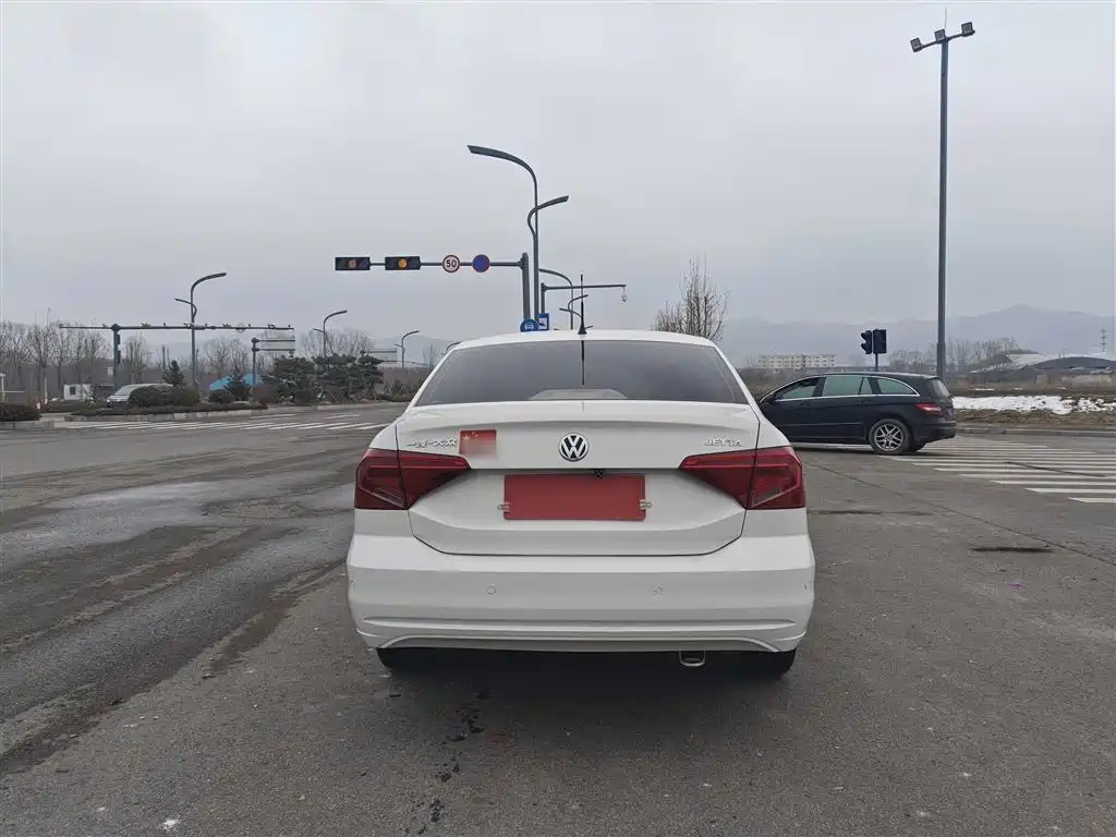Volkswagen Jetta 2017 1.4L Manual Fashion фото 6