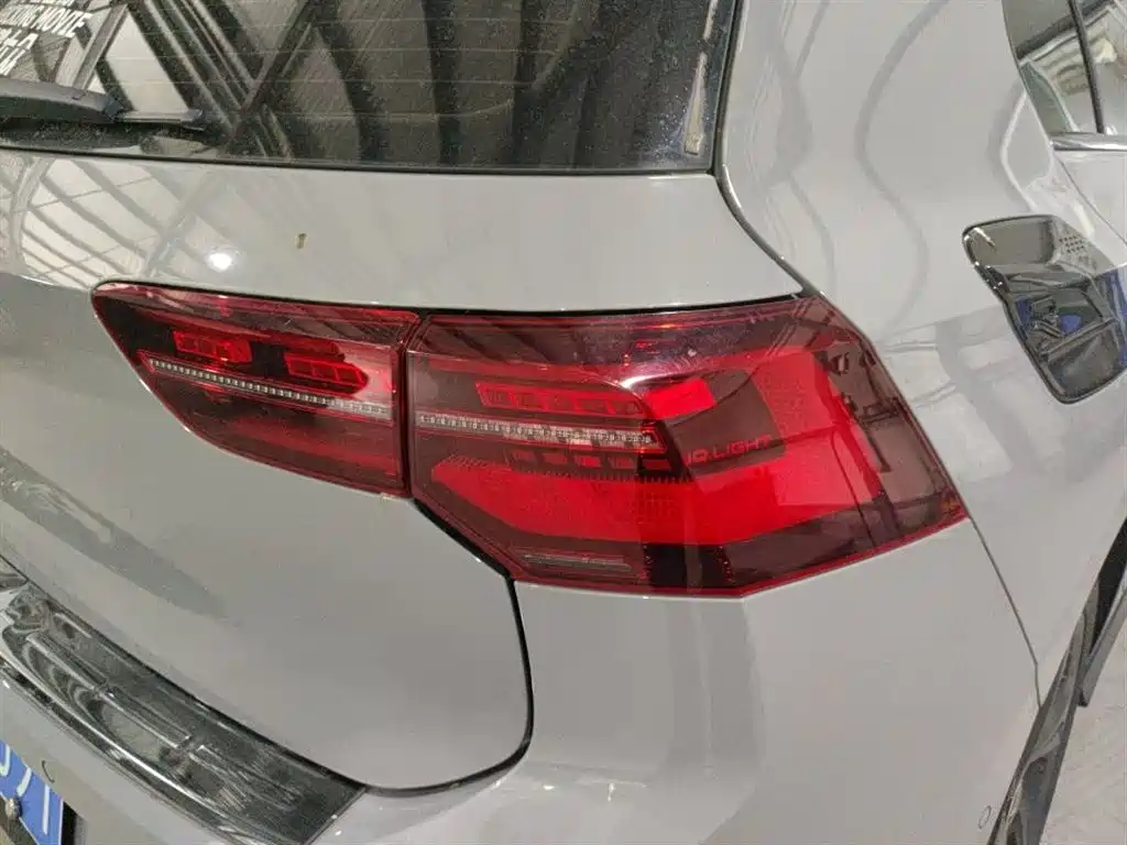 Volkswagen Golf 2023 280TSI DSG R-Line Lite фото 13