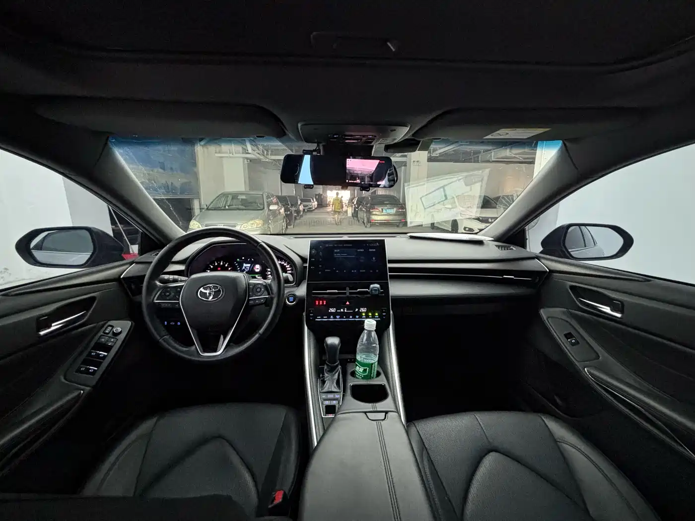 Toyota Avalon 2022 2.5L Luxury Edition фото 8