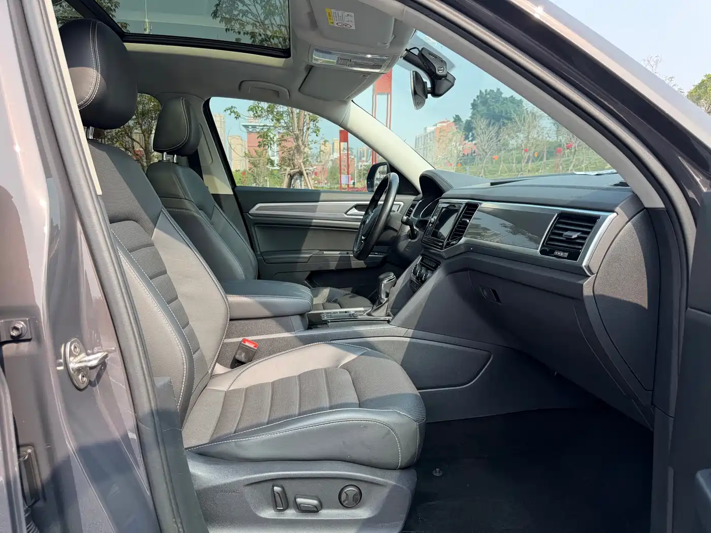 Volkswagen Teramont 2019 330TSI 2WD Luxury China VI фото 12