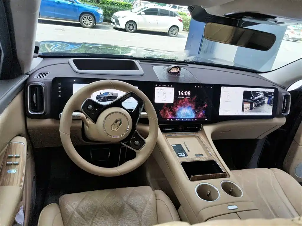 AITO Wenjie AITO M8 2025 Extended Range Ultra 53.4kWh 6-Seater