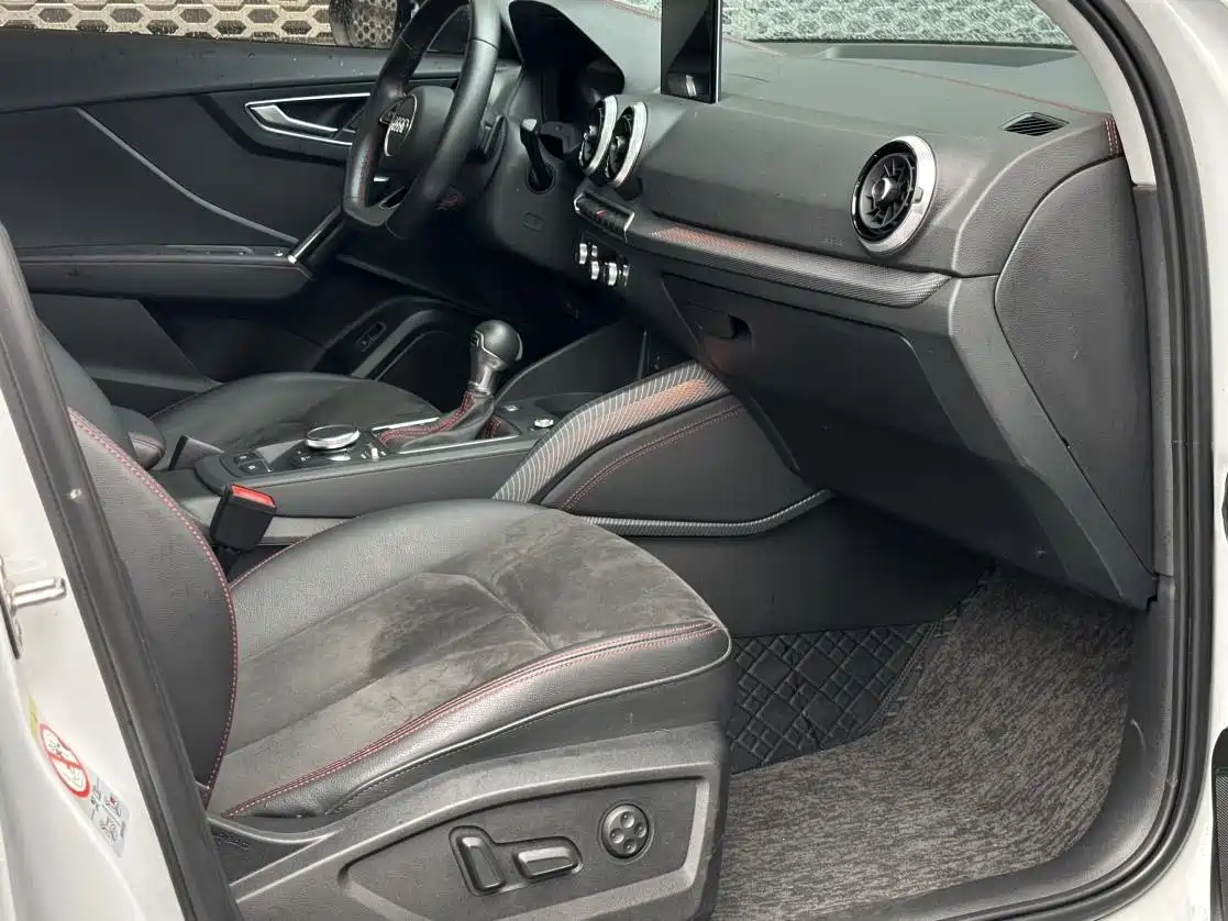 Audi Q2L 2024 2024 35TFSI Luxury Sport