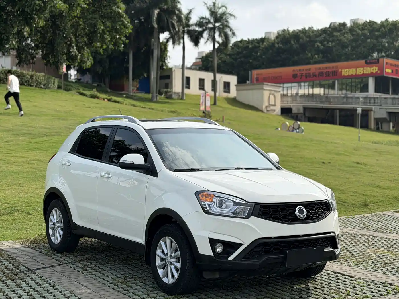 SsangYong Korando 2018 2015 2.0L 2WD Automatic Pure Edition
