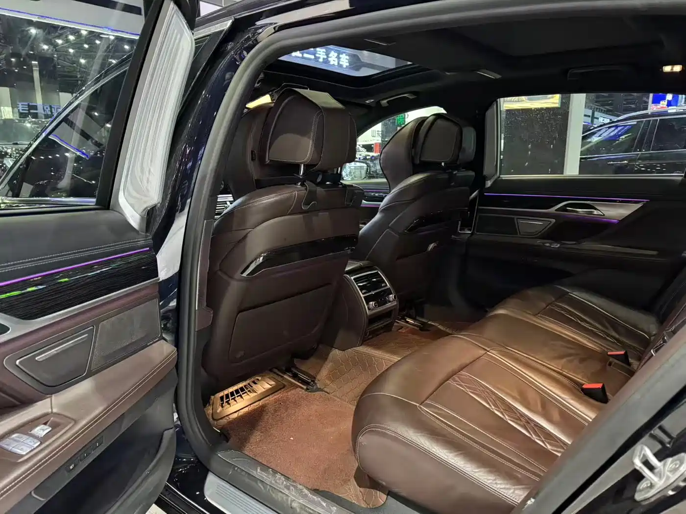 BMW 7 Series 2021 Model 730Li M Sport Package фото 12