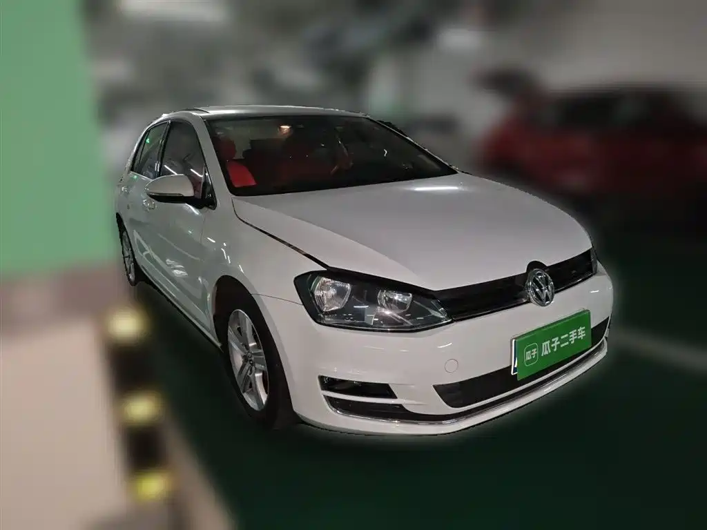 Volkswagen Golf 2014 1.6L Automatic Comfort фото 3
