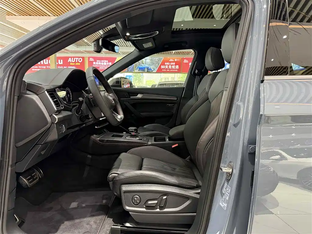 Audi Q5L Sportback 2022 40 TFSI RS Kit Speed Edition фото 12