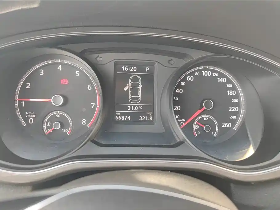 Volkswagen Passat 2017 330TSI DSG Prestige фото 14